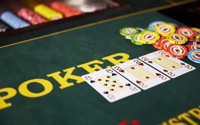 rummy poker game at trackcasino body image